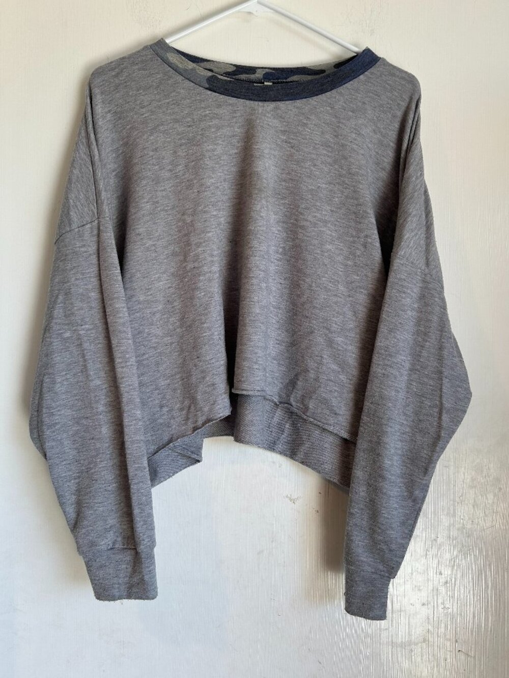 Tresics - Grey Oversized Cropped Long Sleeve with Camo Neckline